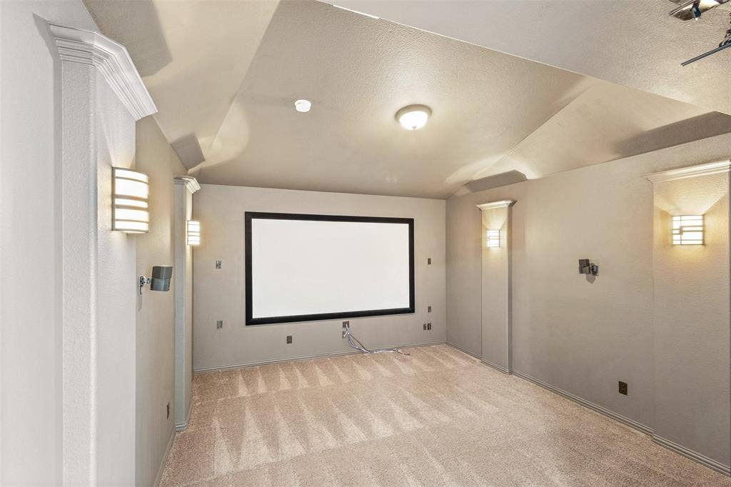 901 Clear Water Drive N, Allen, TX 75013 901 Clear Water Drive N, Allen, TX 75013