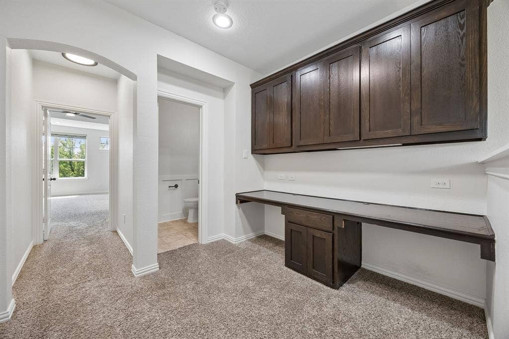 6685 Escena Boulevard, Irving, TX 75039 Desk Area Upstairs