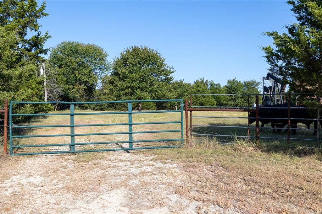 T.B.D. Richards Road, Sadler, TX 76264