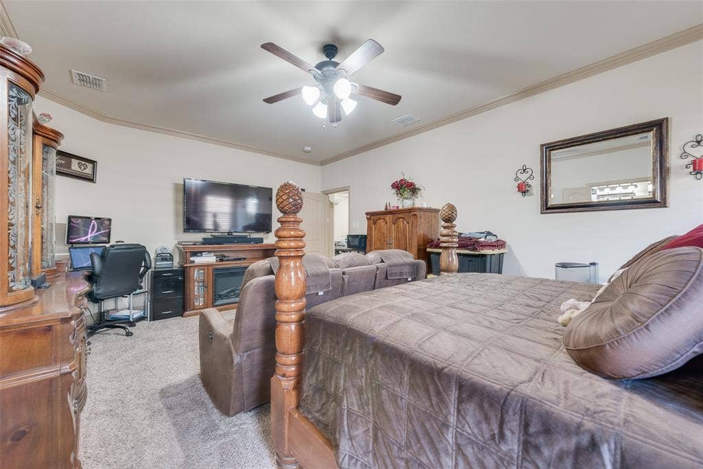 5056 Empire Way, Irving, TX 75038 Main Primary bedroom