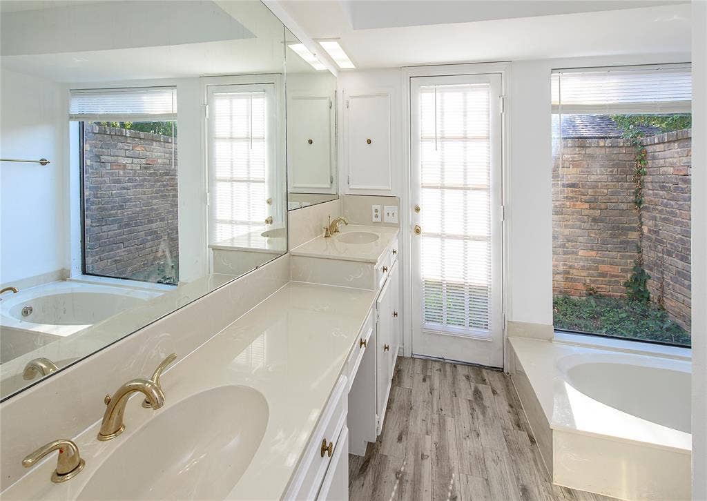 6025 Daven Oaks Drive, Dallas, TX 75248 6025 Daven Oaks Drive, Dallas, TX 75248