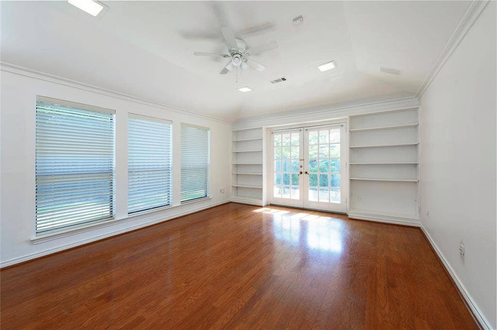 6025 Daven Oaks Drive, Dallas, TX 75248 6025 Daven Oaks Drive, Dallas, TX 75248