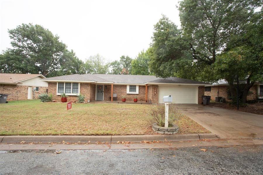 Property photo for 108 Chaparral Drive, Graham, TX