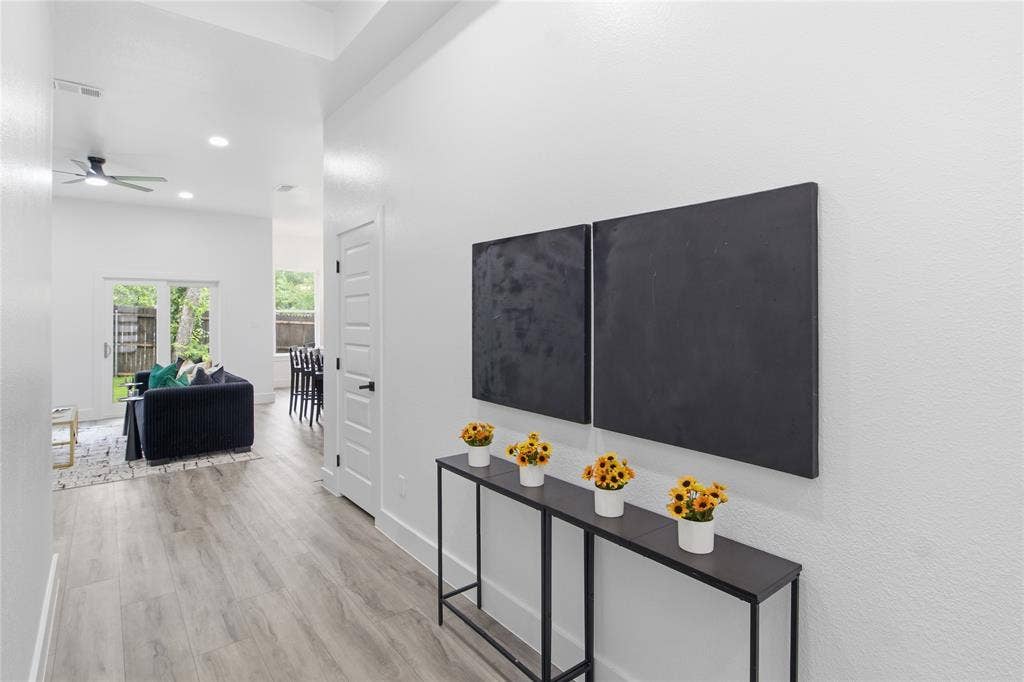 2504 Vaughn Boulevard, Fort Worth, TX 76105 2504 Vaughn Boulevard, Fort Worth, TX 76105
