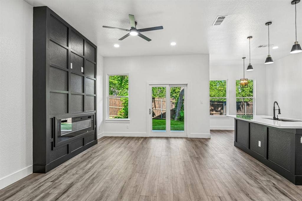 2504 Vaughn Boulevard, Fort Worth, TX 76105 2504 Vaughn Boulevard, Fort Worth, TX 76105