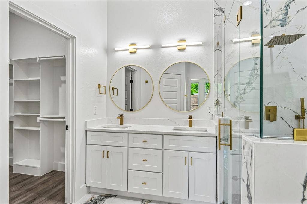 2504 Vaughn Boulevard, Fort Worth, TX 76105 2504 Vaughn Boulevard, Fort Worth, TX 76105