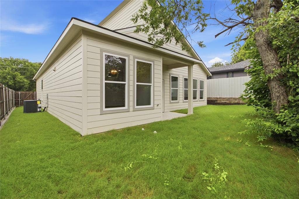 2504 Vaughn Boulevard, Fort Worth, TX 76105 2504 Vaughn Boulevard, Fort Worth, TX 76105
