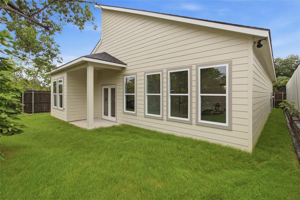 2504 Vaughn Boulevard, Fort Worth, TX 76105 2504 Vaughn Boulevard, Fort Worth, TX 76105