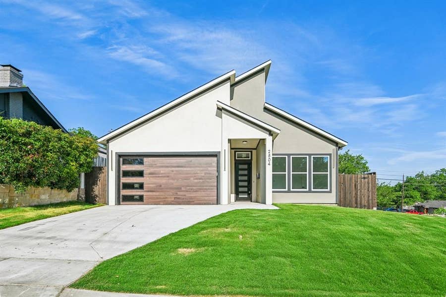 Property photo for 2504 Vaughn Boulevard, Fort Worth, TX