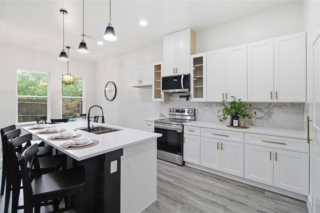 2504 Vaughn Boulevard, Fort Worth, TX 76105 2504 Vaughn Boulevard, Fort Worth, TX 76105