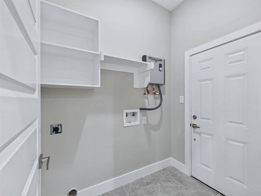 948 Marion Avenue, Fort Worth, TX 76104