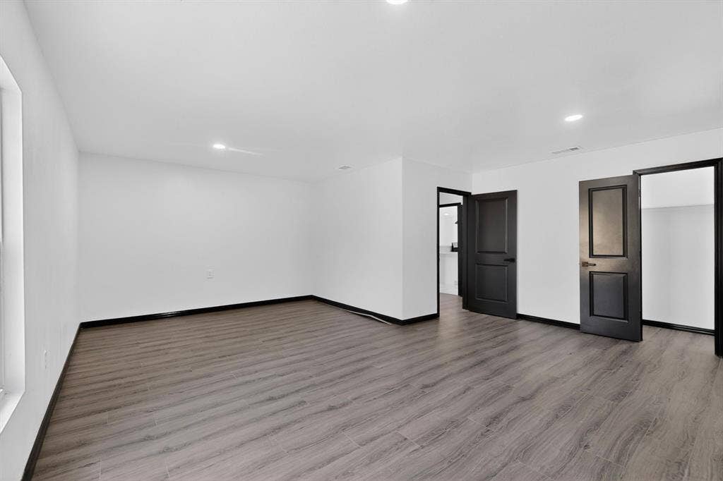 301 Stoneport Drive, Dallas, TX 75217 301 Stoneport Drive, Dallas, TX 75217