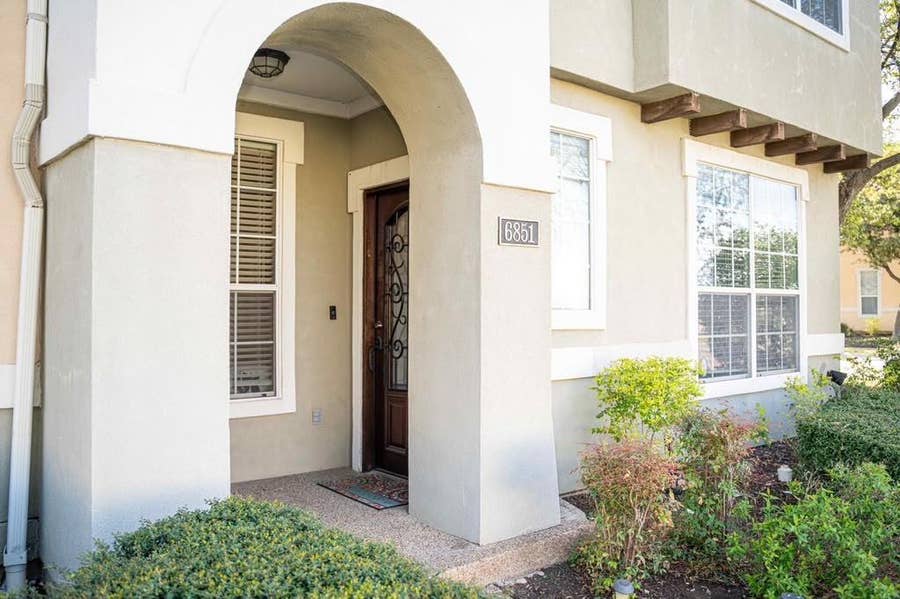 Property photo for 6851 Verde, Irving, TX