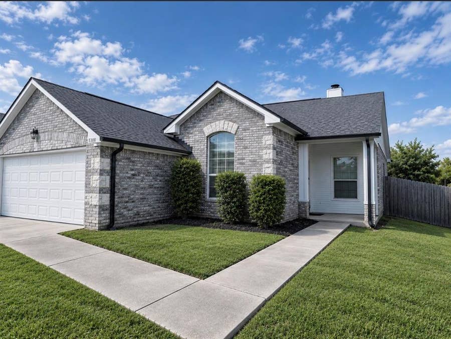 Property photo for 5300 Meadow Court, Flint, TX