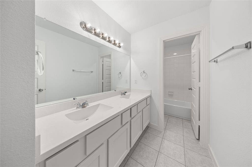 3955 Chesapeake Lane, Heartland, TX 75126 3955 Chesapeake Lane, Heartland, TX 75126