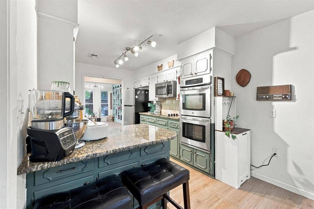 1908 Nancy Lea Drive, Bonham, TX 75418