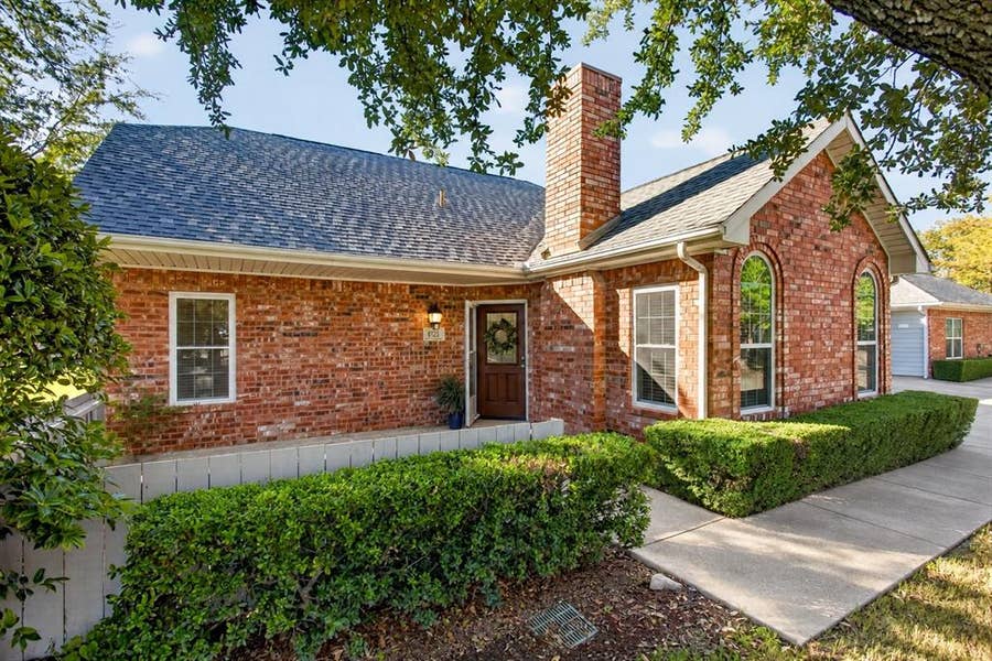Property photo for 6123 Welden Court, Fort Worth, TX