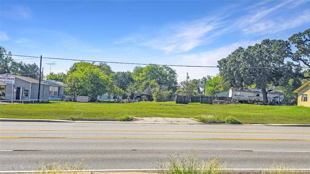 1023 E Cedar Creek Parkway, Seven Points, TX 75143 1023 E Cedar Creek Parkway, Seven Points, TX 75143