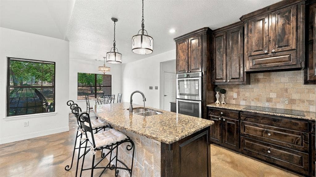 1389 County Road 3591, Paradise, TX 76073