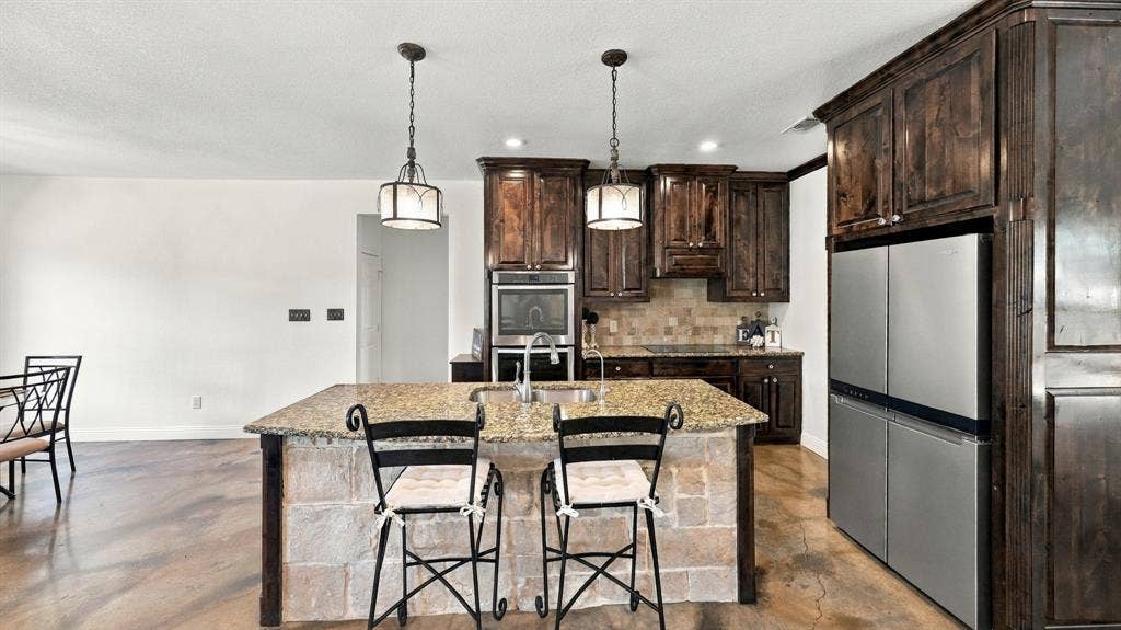 1389 County Road 3591, Paradise, TX 76073