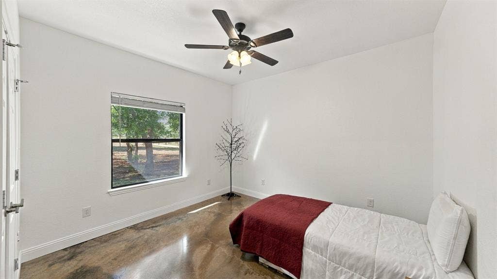 1389 County Road 3591, Paradise, TX 76073