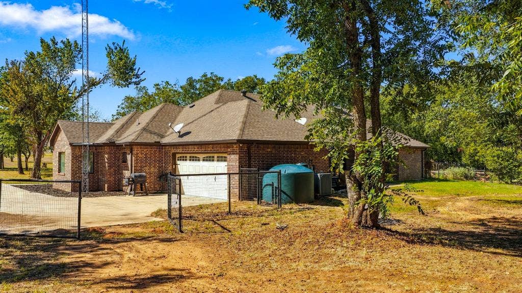 1389 County Road 3591, Paradise, TX 76073