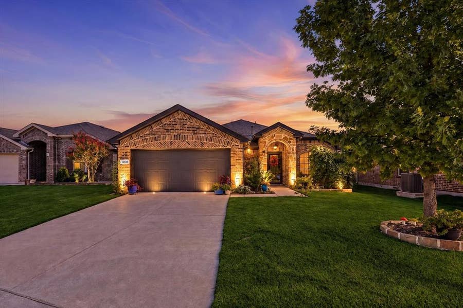 Property photo for 14628 Basketweaver Lane, Fort Worth, TX