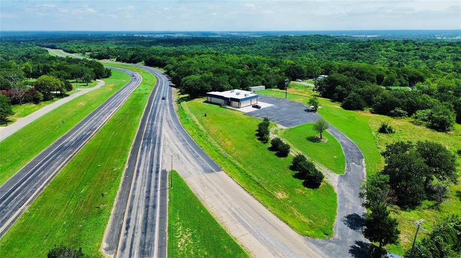 Property photo for 1020 N US HIGHWAY 69, Denison, TX