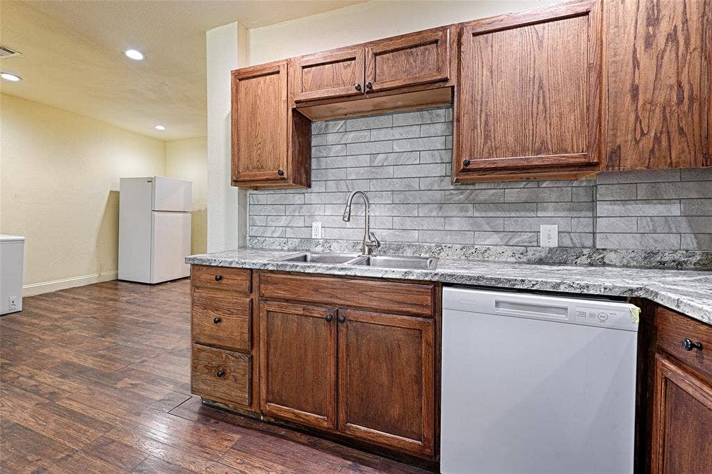 4245 Wilson Lane, Fort Worth, TX 76133