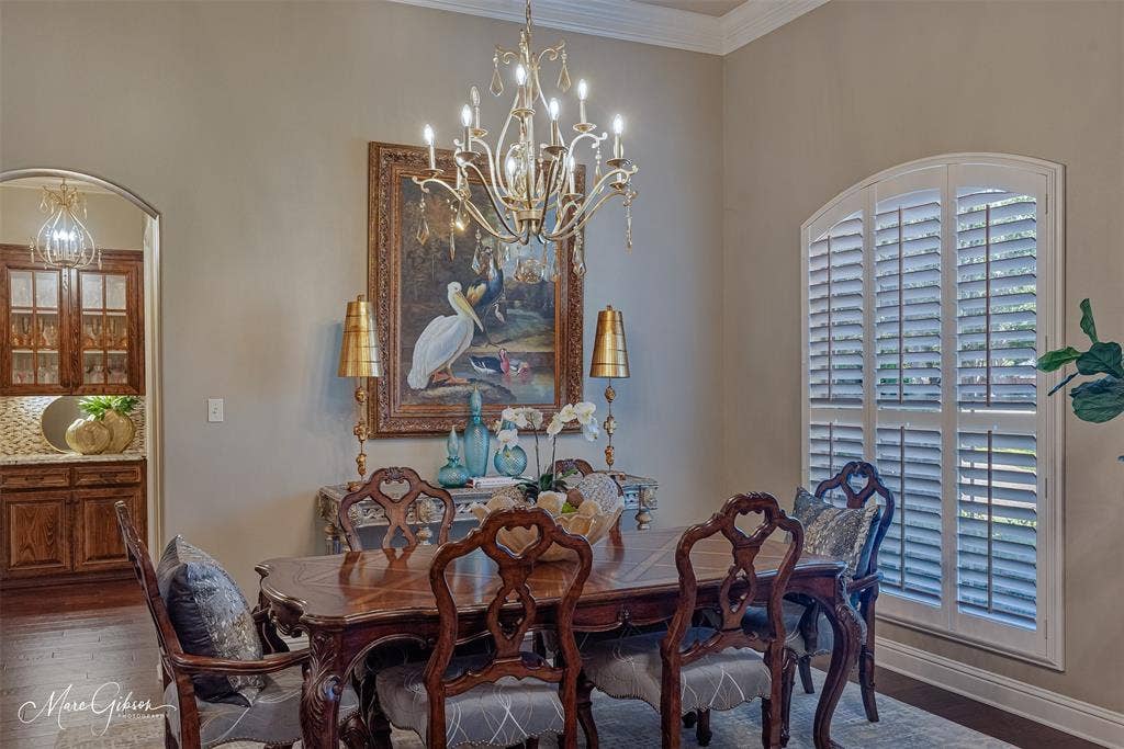 205 Summertree Court, Bossier City, LA 71111