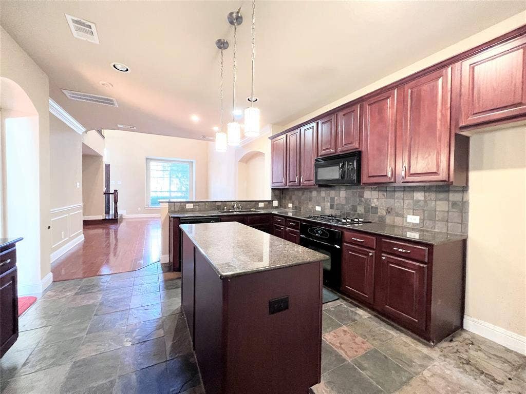 436 Fuente, Irving, TX 75039 436 Fuente, Irving, TX 75039