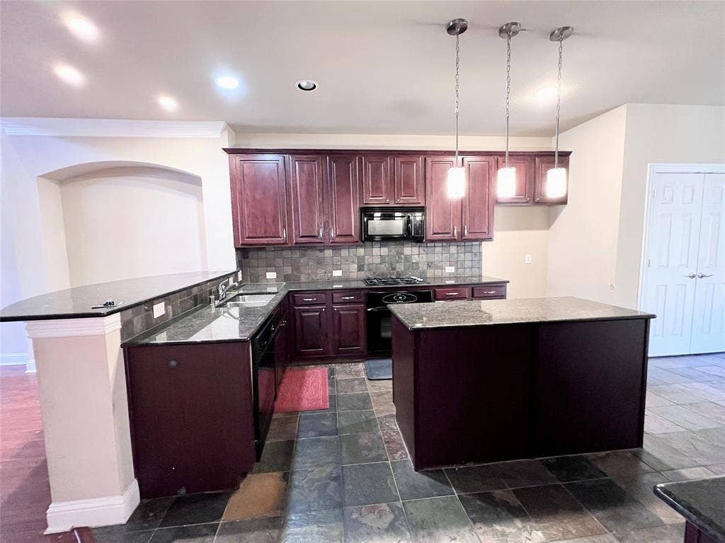 436 Fuente, Irving, TX 75039 436 Fuente, Irving, TX 75039