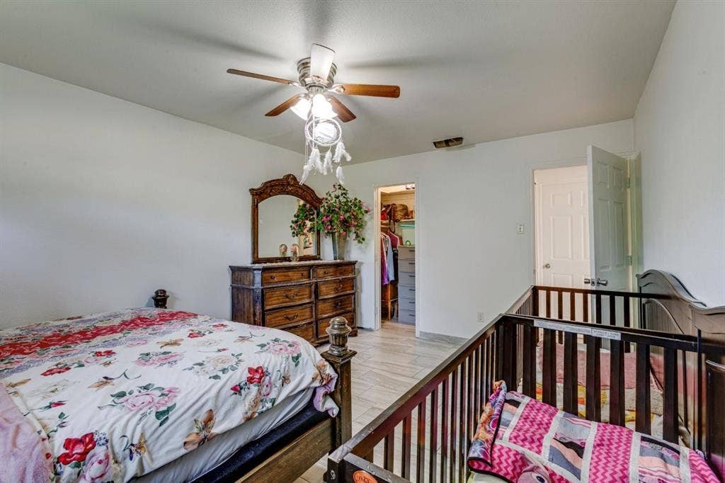 226 Springbranch Drive, Garland, TX 75043 226 Springbranch Drive, Garland, TX 75043