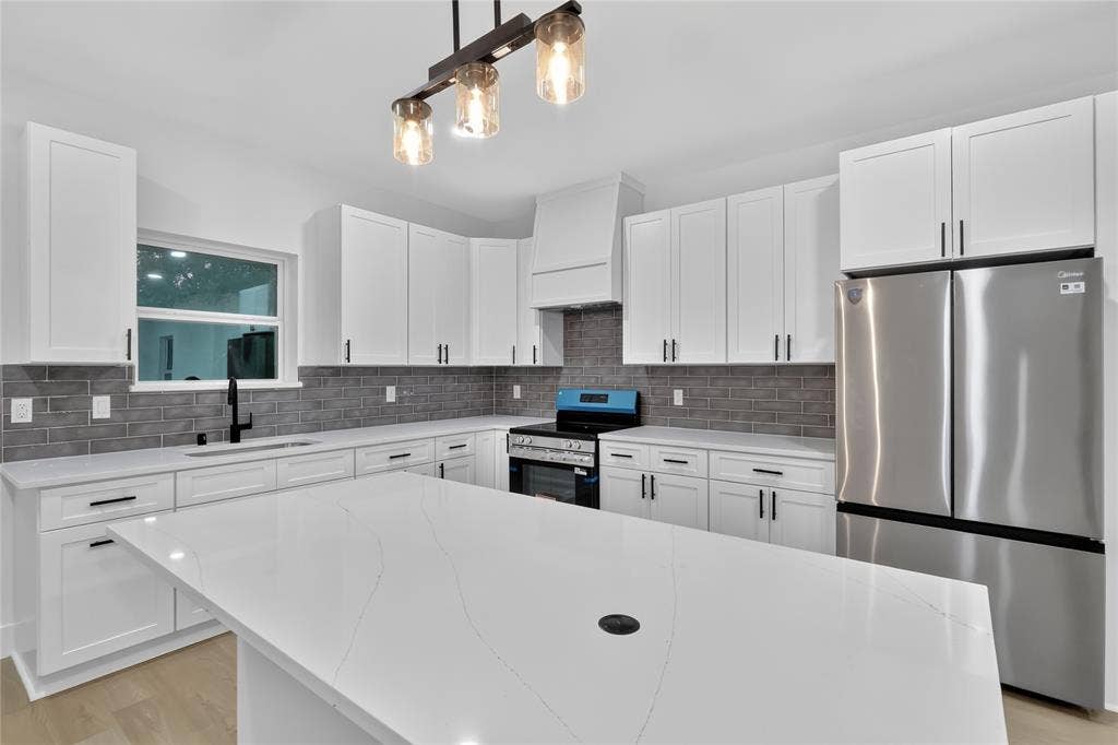 105 Cedar Elm Road, Trinidad, TX 75163 105 Cedar Elm Road, Trinidad, TX 75163