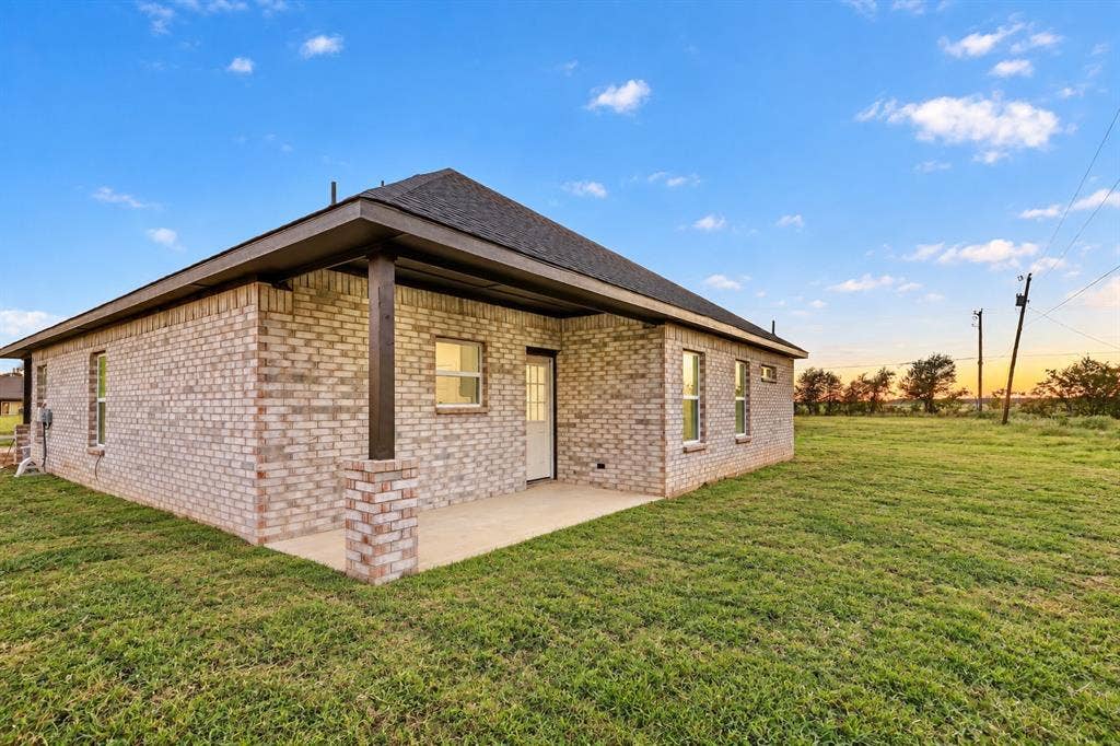 105 Cedar Elm Road, Trinidad, TX 75163 105 Cedar Elm Road, Trinidad, TX 75163