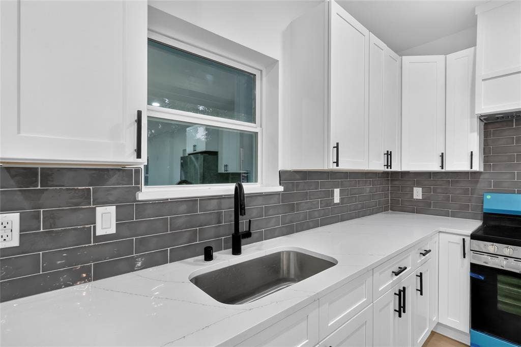 105 Cedar Elm Road, Trinidad, TX 75163 105 Cedar Elm Road, Trinidad, TX 75163