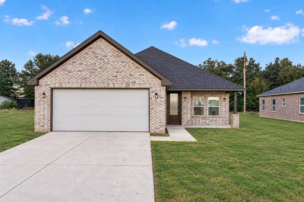 105 Cedar Elm Road, Trinidad, TX 75163 105 Cedar Elm Road, Trinidad, TX 75163