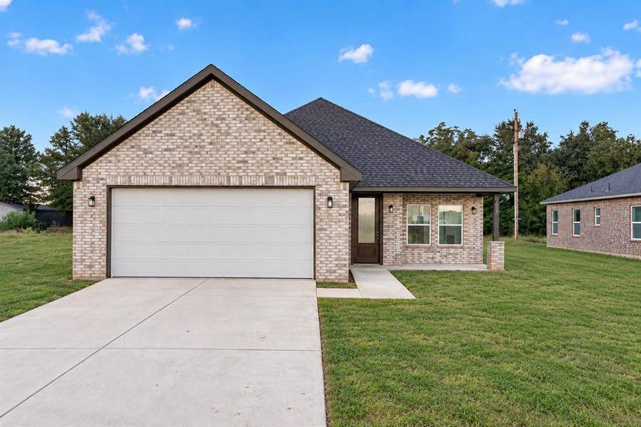 Property photo for 105 Cedar Elm Road, Trinidad, TX
