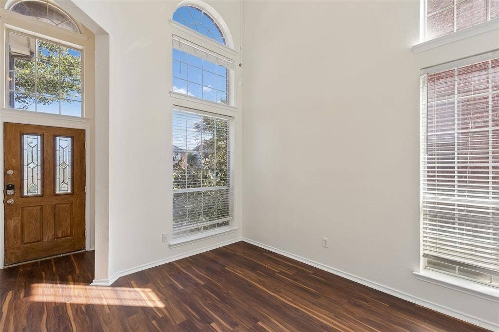 1604 Bennington Drive, Carrollton, TX 75007