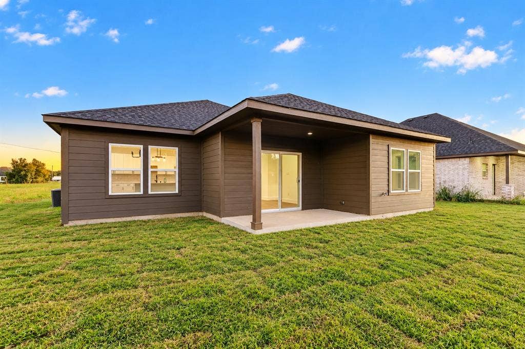107 Cedar Elm Road, Trinidad, TX 75163