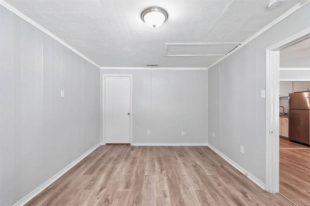 110 N Redford Lane, White Settlement, TX 76108