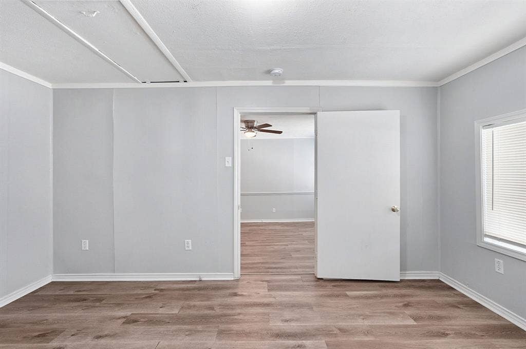 110 N Redford Lane, White Settlement, TX 76108