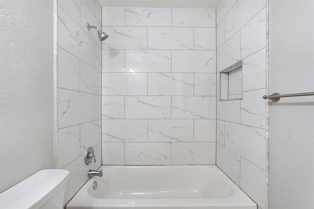 110 N Redford Lane, White Settlement, TX 76108