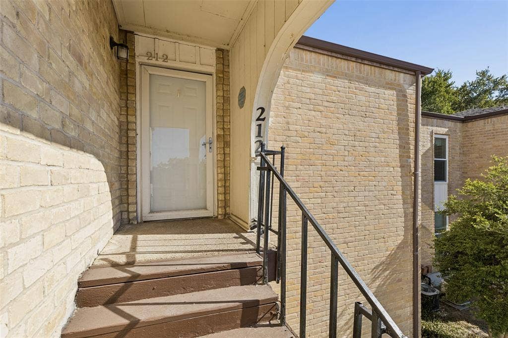 6032 Westridge Lane, #212, Fort Worth, TX 76116 6032 Westridge Lane, #212, Fort Worth, TX 76116