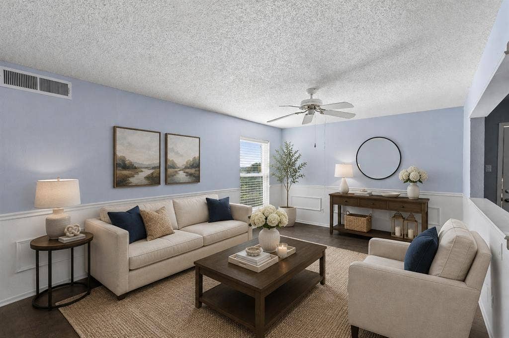 6032 Westridge Lane, #212, Fort Worth, TX 76116 Living Room—Virtually Staged
