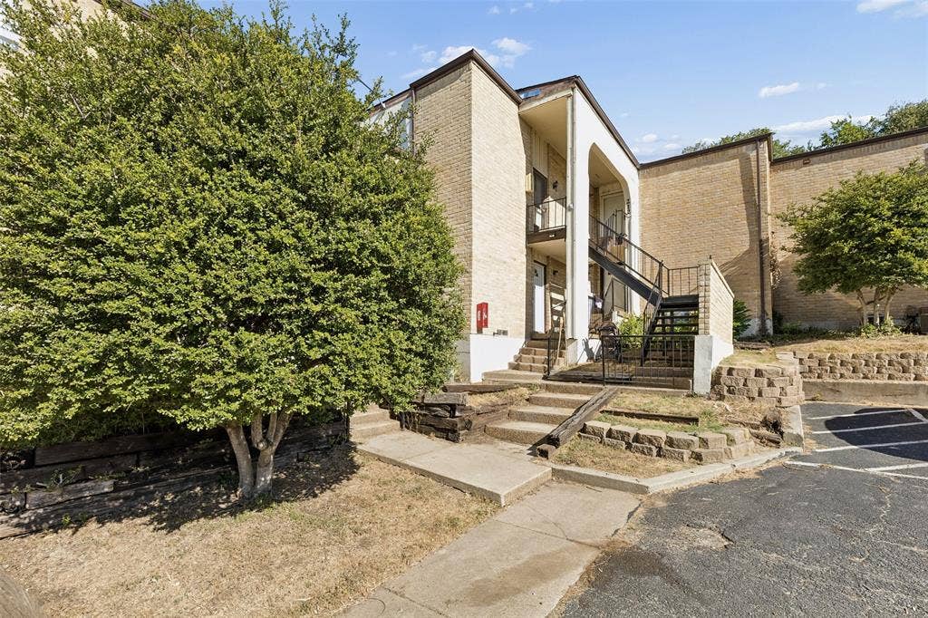 6032 Westridge Lane, #212, Fort Worth, TX 76116 Welcome Home!
