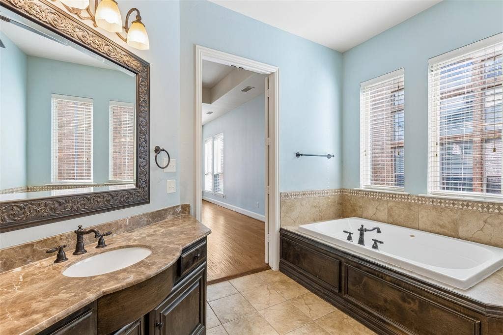 Primary Ensuite Bathroom