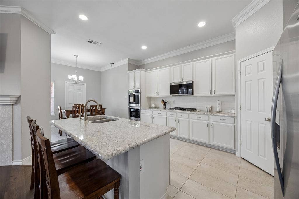 8408 Prescott Circle, Frisco, TX 75033 8408 Prescott Circle, Frisco, TX 75033