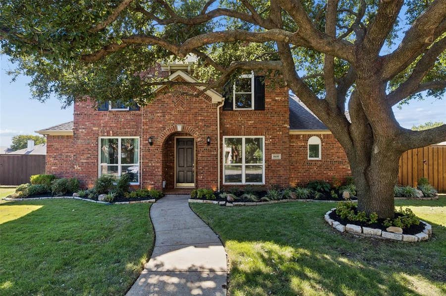 Property photo for 8410 Lexington Court, Rowlett, TX