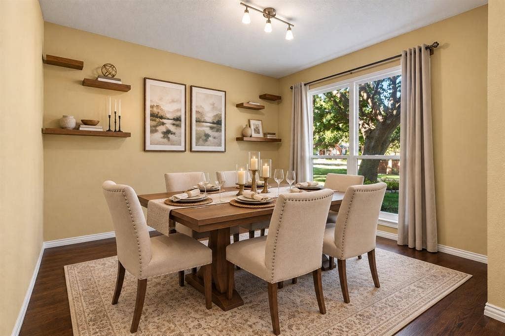8410 Lexington Court, Rowlett, TX 75089 Dining Area—Virtually Staged